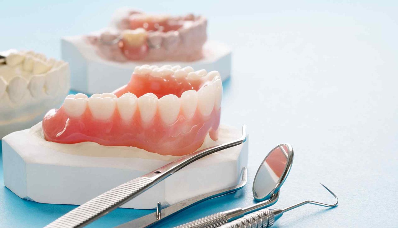 https://leemingdentalclinic.co.uk/wp-content/uploads/2020/01/featured_image_shop-1280x733.jpg