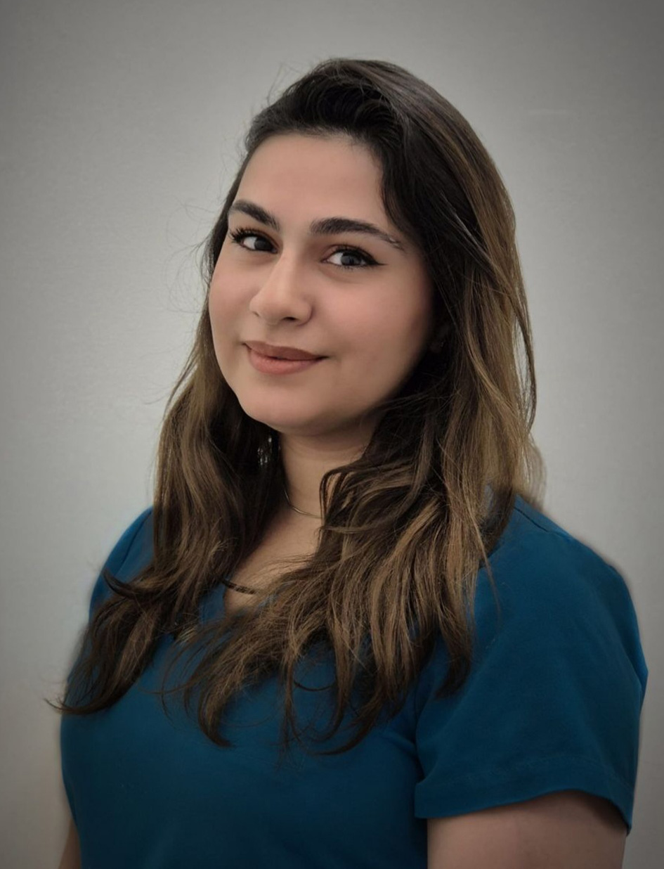 https://leemingdentalclinic.co.uk/wp-content/uploads/2025/08/hananeh.jpg