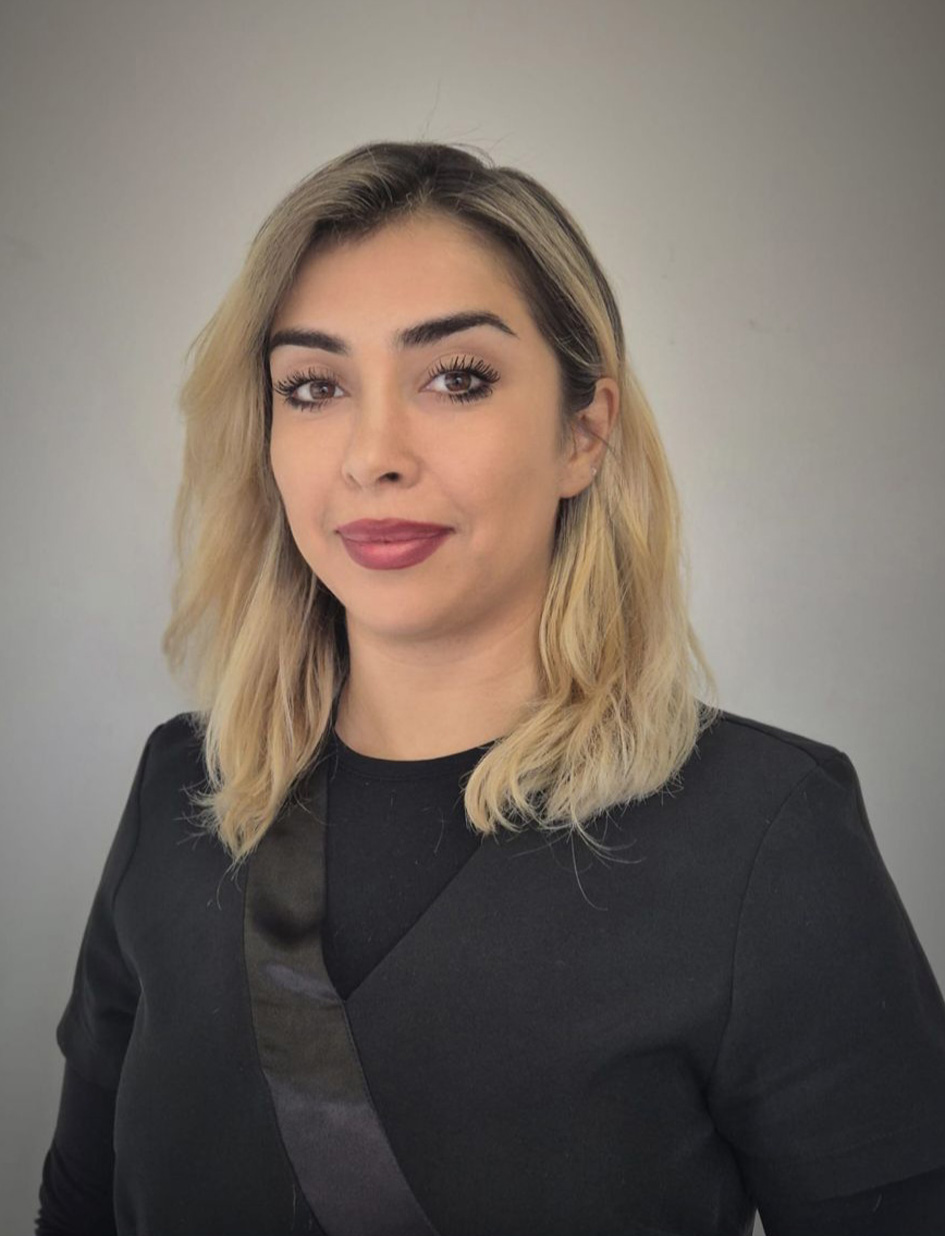 https://leemingdentalclinic.co.uk/wp-content/uploads/2025/08/maryam.jpg