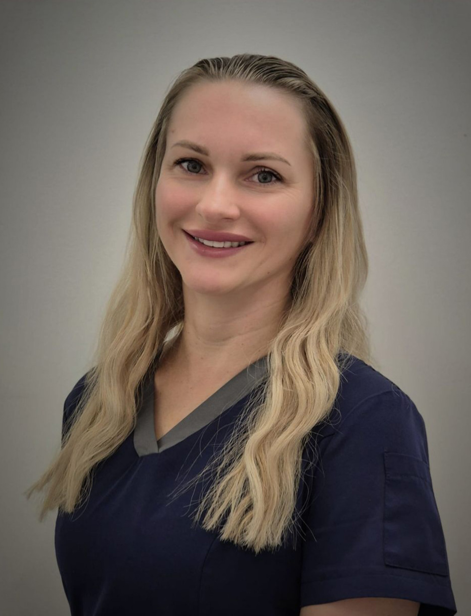 https://leemingdentalclinic.co.uk/wp-content/uploads/2025/08/viktorija.jpg